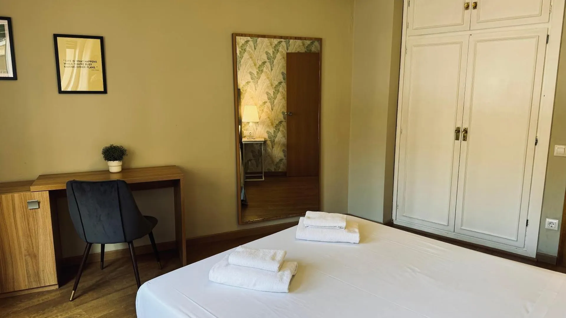 Sweet Bcn Provenza Apartment Barcelona 0*,